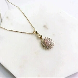 DAINTY Flower Necklace | Gold Plated | Statement Necklace |  Delicate Necklace